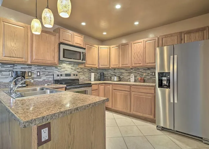 Ferienhaus Pet-friendly Townhome W/ Fireplace! Prescott