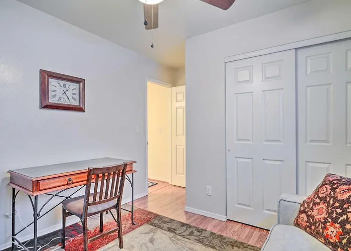 Pet-friendly Townhome W/ Fireplace! * Prescott