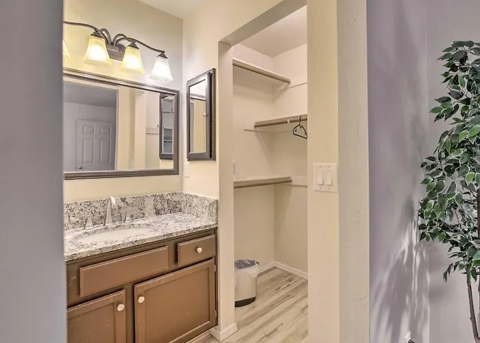 Ferienhaus Pet-friendly Townhome W/ Fireplace! Prescott